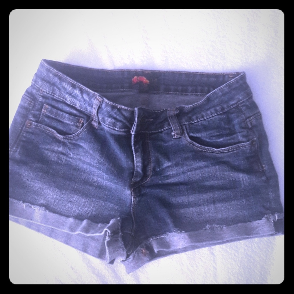 Forever 21 Jean shorts - size 28